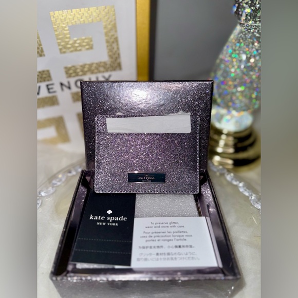 NWT Giftable Kate Spade Glitter Card Holder in Gift Box $99 retail - Picture 3 of 8